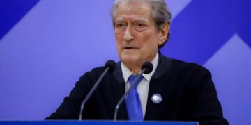 Berisha akuza Policisë e Qeverisë, bën thirrje për tjetër protestë: Nesër është dita e studentëve, të gjithë në mbështetje të tyre në të njëjtën orë!