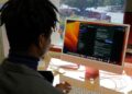 Një në tre të rinj përdorin chatbot-e me IA për informacion mbi drogën dhe alkoolin