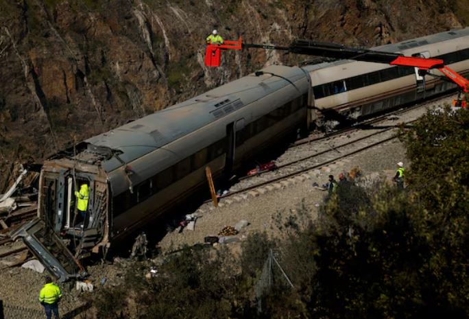 Përplasen dy trena të shpejtësisë së lartë në Spanjë  detajet e para