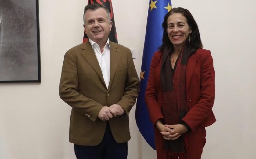  Anëtarësimi në BE  objekt strategjik kombëtar   Balla zbardh detajet e takimit me ambasadoren e Bashkimit Evropian  Shqipëria të ruajë ritmin e negociatave 