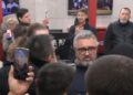 Kundërshtarët e Vuçiçit “pushtojnë” televizionin pro tij, ja çfarë ndodhi në studiot e “Informer”!