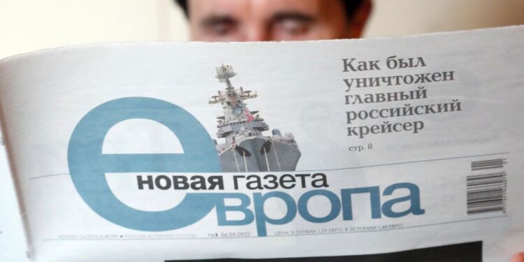 Kontrollet në zyra dhe arrestimi i gazetarit të tyre, gazeta ruse njofton mbylljen: Shkak presioni nga autoritetet