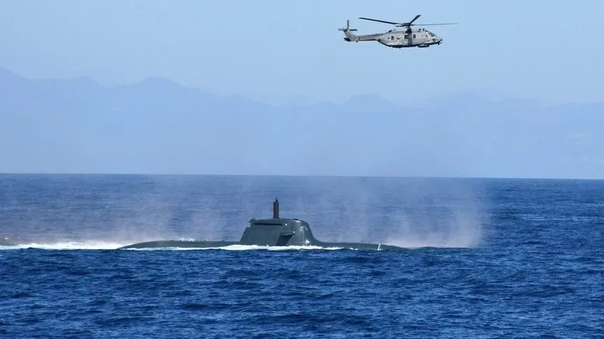 USS Colorado  nëndetësja e parë amerikane që do të dislokohet në Australi