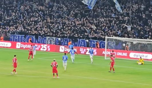 Tirana fiton derbin  Partizani  zhytet  në krizë  Vllaznia merr suksesin e parë