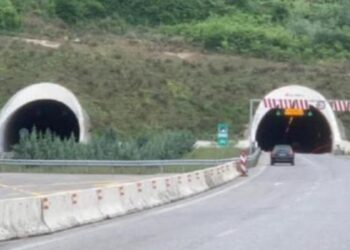 Punime në “Tunelin e Krrabës”, ndryshon qarkullimi gjatë natës për 20 ditë! ARRSH publikon planin e punimeve, ja si devijon lëvizja