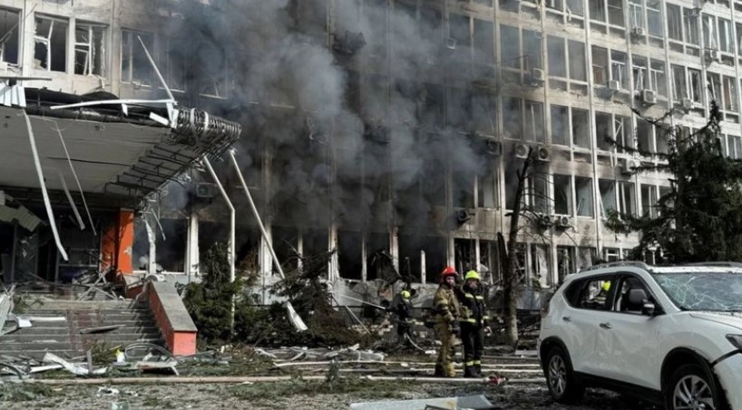 Rusia bombardon Kievin me dronë  kryeqyteti ukrainas mbetet pa energji elektrike