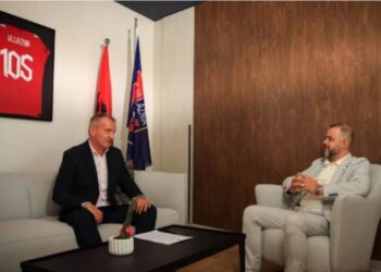 Vllaznia nuk humbet kohë dhe zyrtarizon trajnerin e ri, ja kush ulet në pankinën shkodrane