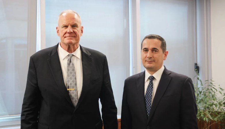 Ambasadori amerikan Wendt takohet me kreun e SPAK dhe e njeh me tre prioritetet e Trump  Luftë kundër krimit  trafikut të narkotikëve dhe migracionit të paligjshëm 
